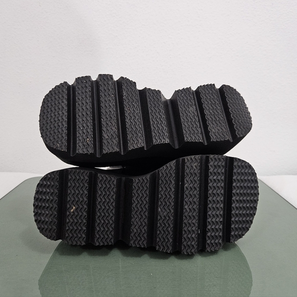 Demonia Shaker-65 Black Str Vegan Leather Platform Knee High Boots Size 7 - Picture 11 of 12